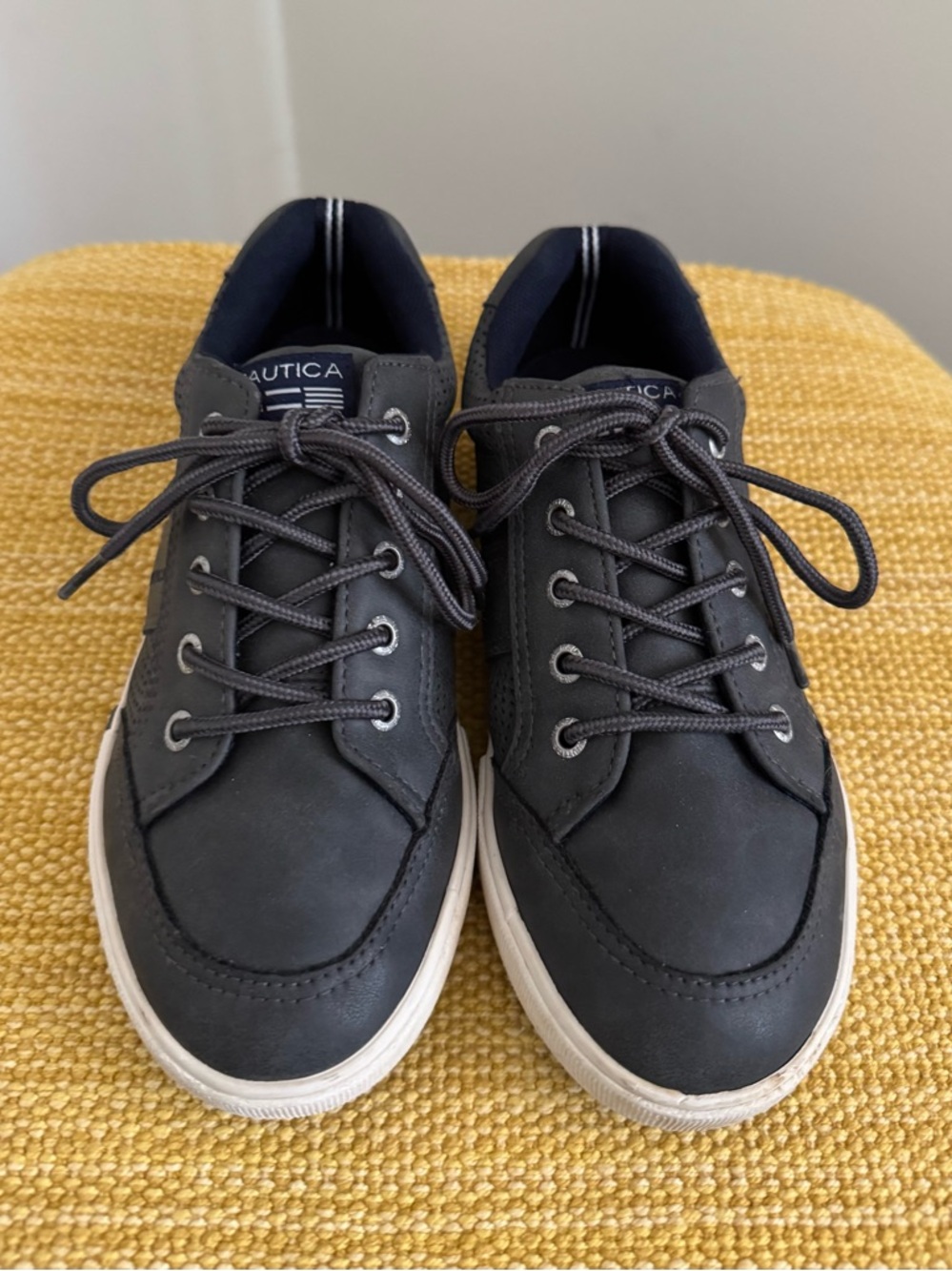 Nautica Boys Sneakers, Size 3 - Picture 3 of 4